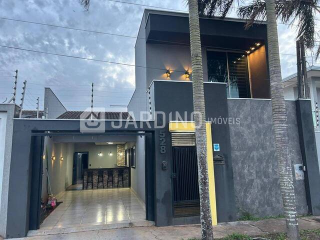 #52 - Sobrado para Venda em Arapongas - PR - 1