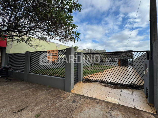 #80 - Casa para Locação em Arapongas - PR - 1