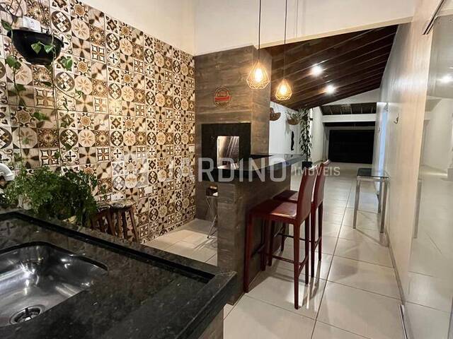 #90 - Casa para Venda em Arapongas - PR - 1