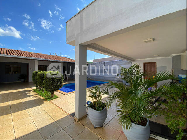 #115 - Casa para Venda em Arapongas - PR - 3