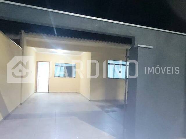 #143 - Casa para Venda em Arapongas - PR - 1