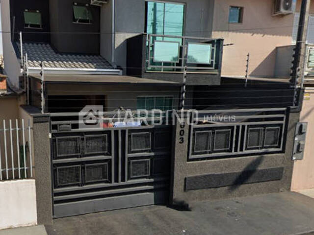 #74 - Casa para Venda em Arapongas - PR - 1