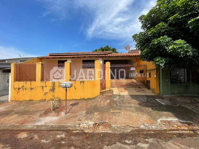 #142 - Casa para Venda em Arapongas - PR - 3