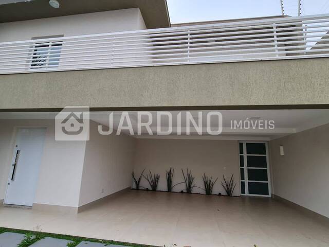 #149 - Casa para Venda em Arapongas - PR - 2