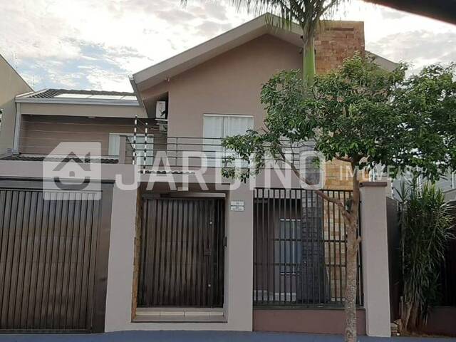 #157 - Casa para Venda em Arapongas - PR - 1