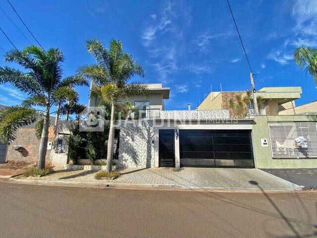 #175 - Casa para Venda em Arapongas - PR - 2