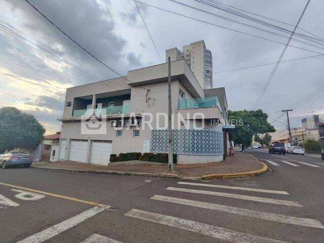 #182 - Apartamento para Locação em Arapongas - PR - 1