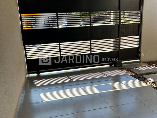 #200 - Casa para Venda em Arapongas - PR - 3