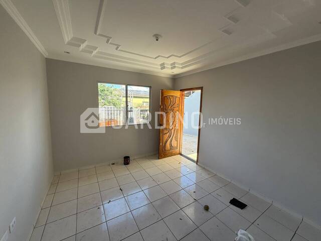 #206 - Casa para Locação em Arapongas - PR - 2
