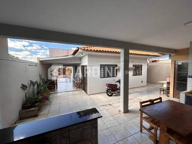 #208 - Casa para Venda em Arapongas - PR - 3