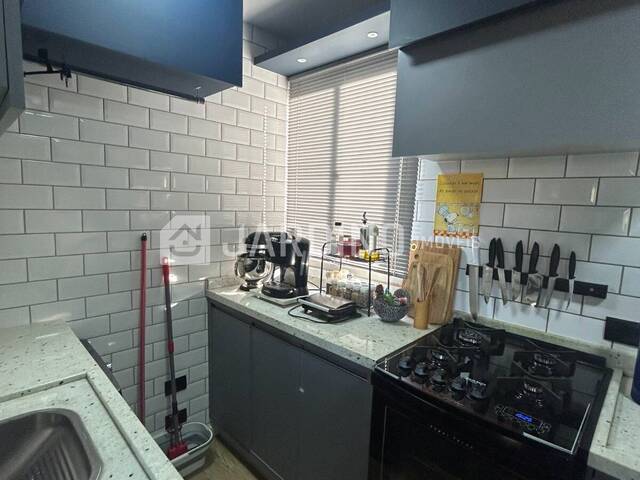 #209 - Apartamento para Venda em Arapongas - PR - 3