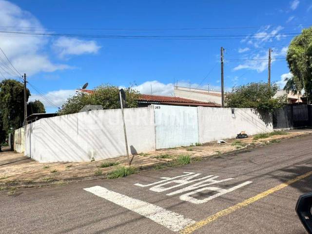 #235 - Casa para Venda em Arapongas - PR - 2