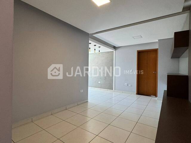 #297 - Apartamento para Venda em Arapongas - PR - 3