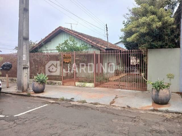 #320 - Casa para Venda em Arapongas - PR - 2