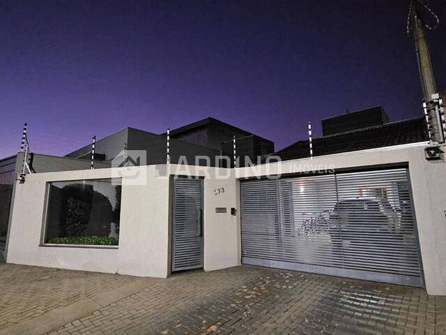 #345 - Casa para Venda em Arapongas - PR - 2
