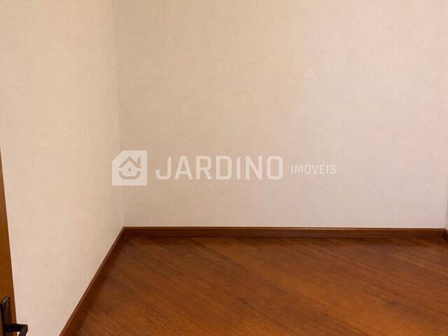 #348 - Apartamento para Venda em Arapongas - PR - 2