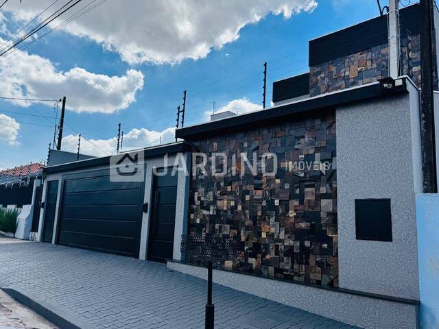 #375 - Casa para Venda em Arapongas - PR - 2