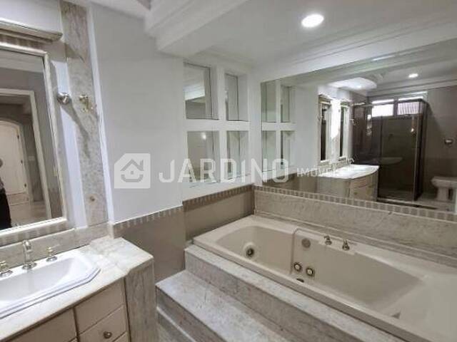 #384 - Apartamento para Venda em Arapongas - PR - 2