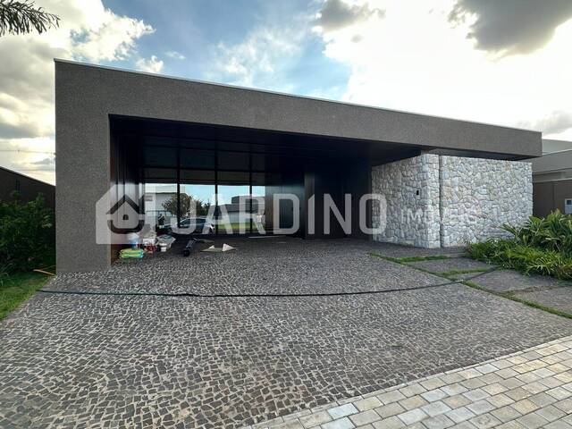 #451 - Casa para Venda em Arapongas - PR - 3