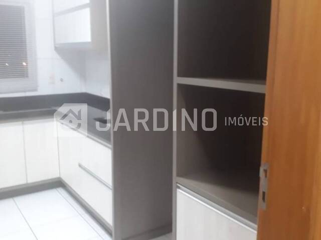 Apartamento para Venda em Arapongas - 2